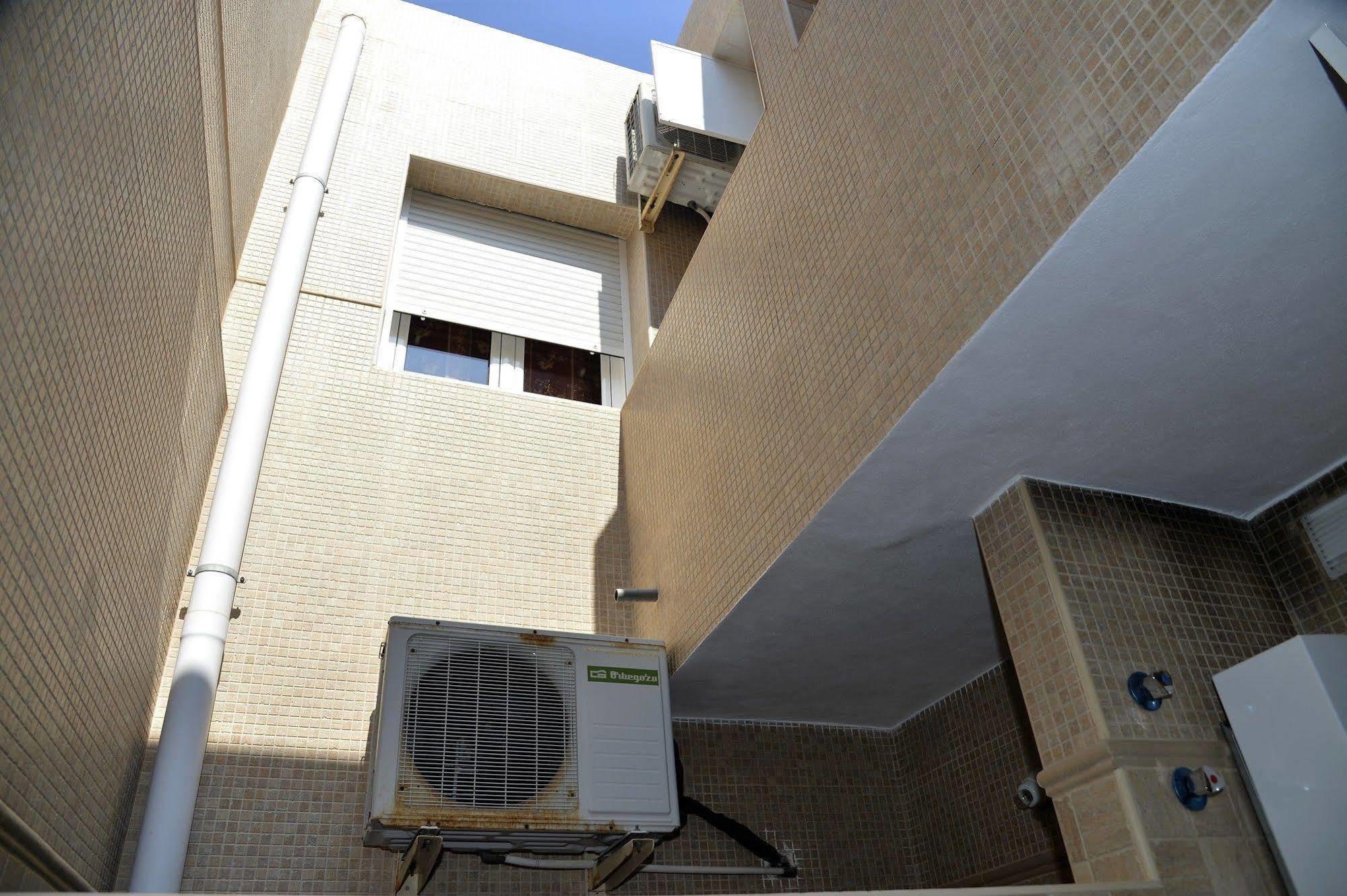 Apartamentos El Galan II カルボネラス エクステリア 写真