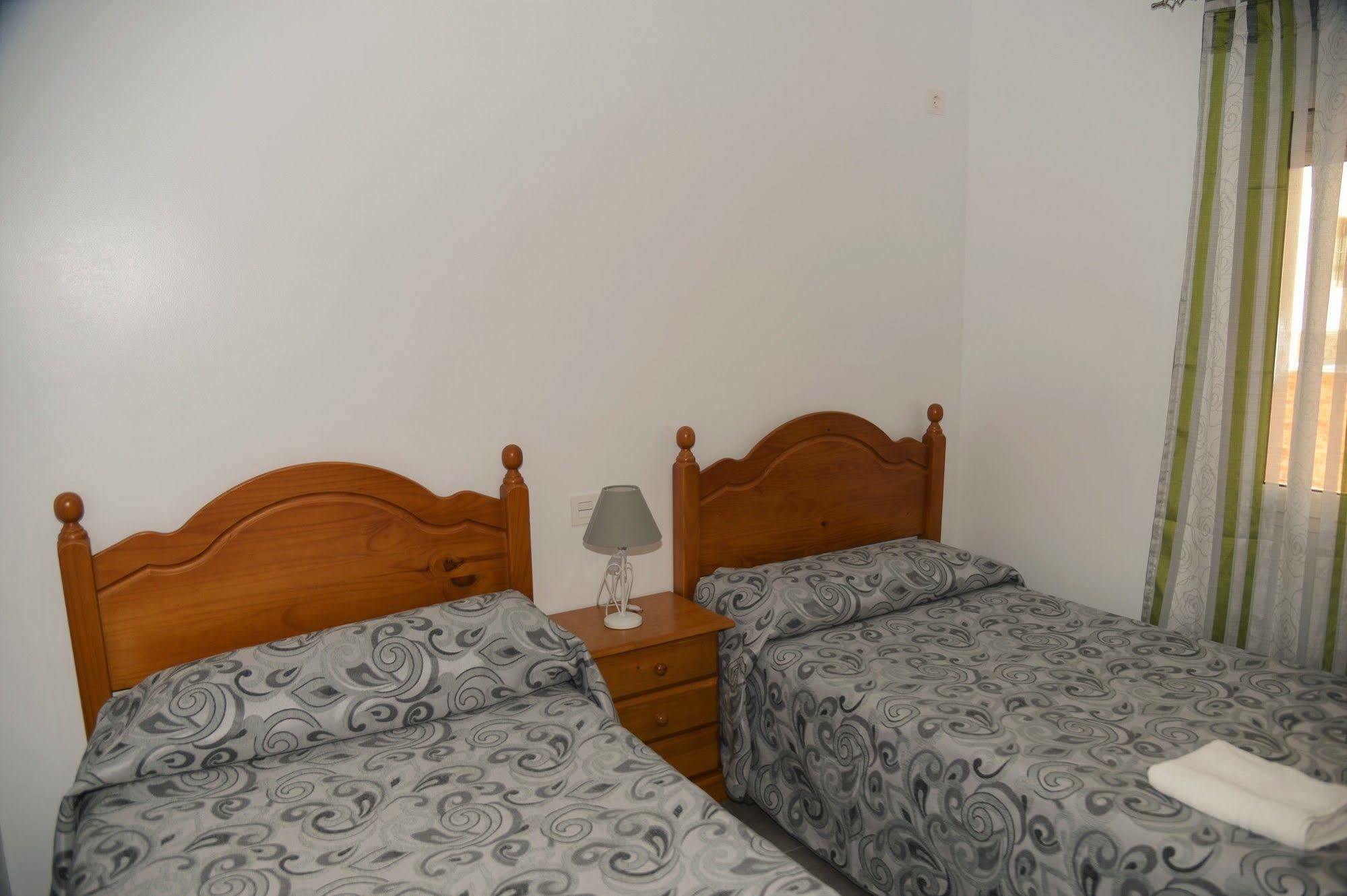 Apartamentos El Galan II カルボネラス エクステリア 写真