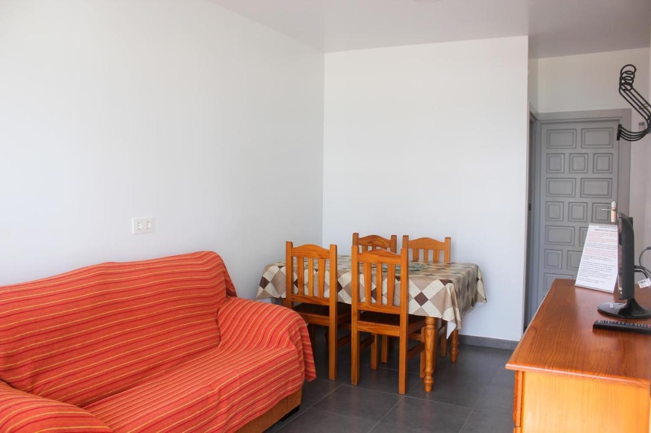 Apartamentos El Galan II カルボネラス エクステリア 写真