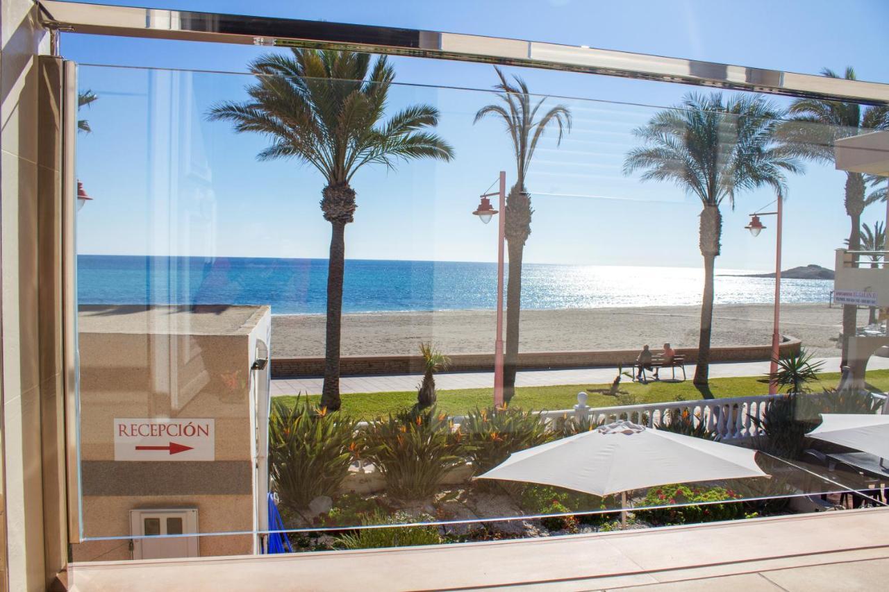 Apartamentos El Galan II カルボネラス エクステリア 写真